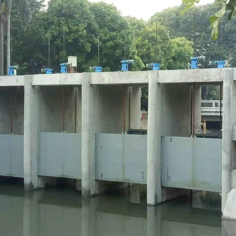 ���̰���